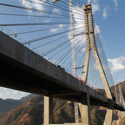 В Мексике открылся самый высокий мост в мире