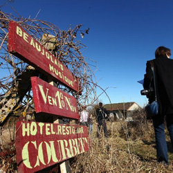В экологически чистом регионе Франции продают заброшенную деревню за €330 тысяч